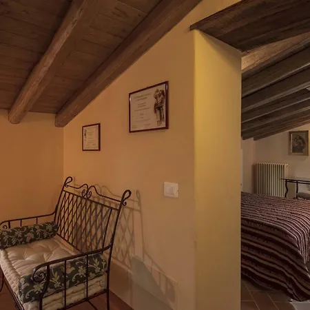 Fattoria De' Toscani Di Starace Marialaura * Salutio